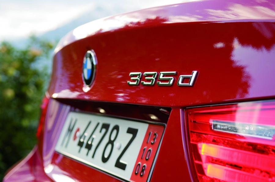  BMW 3-Series 2009 года  (фото 24 из 116)